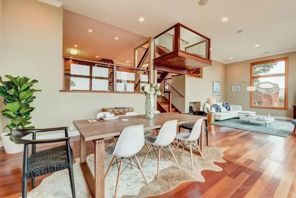 Napa Valley and Guest House 5 Bedrooms 4.5 Bathrooms Home by Redawning