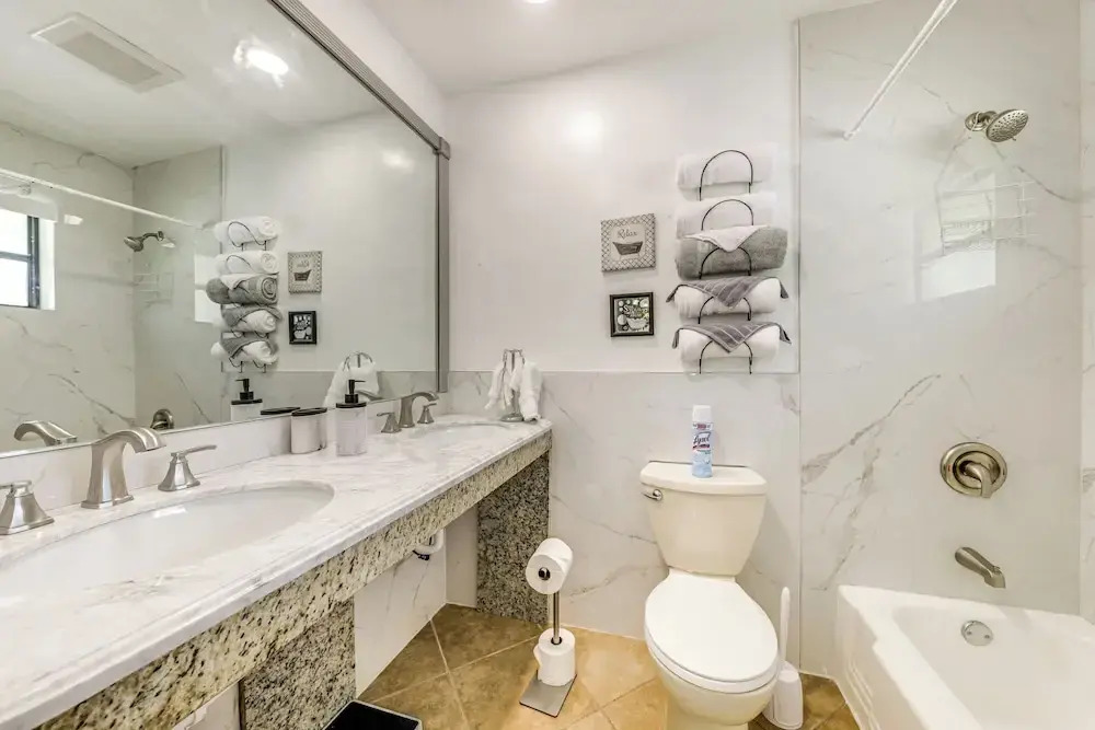 Walk to Dining & Shopping: Pompano Beach Home!