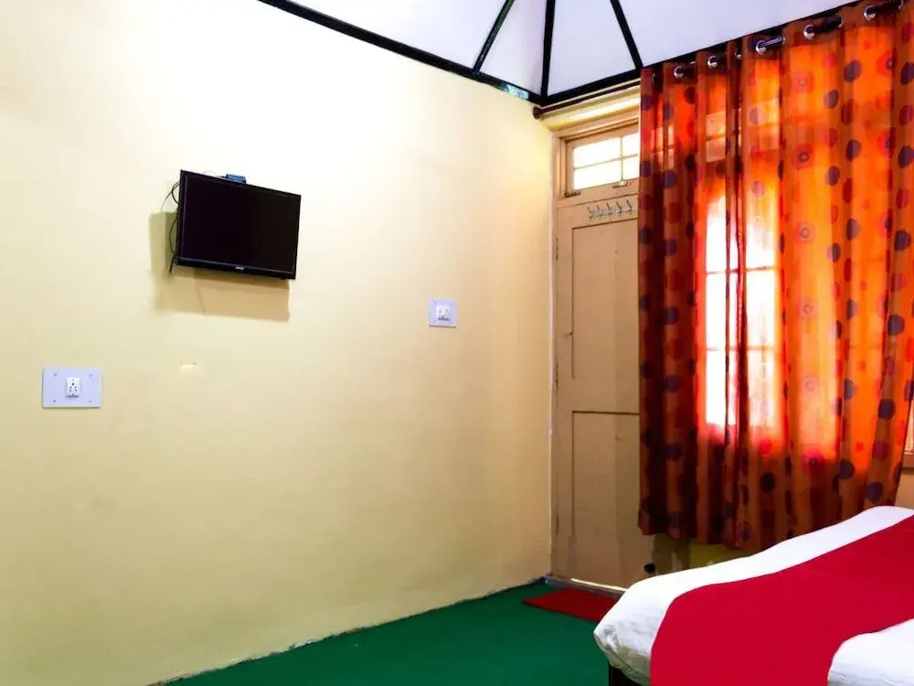 Oyo Home 13801 Cozy 3 Rk Hill View