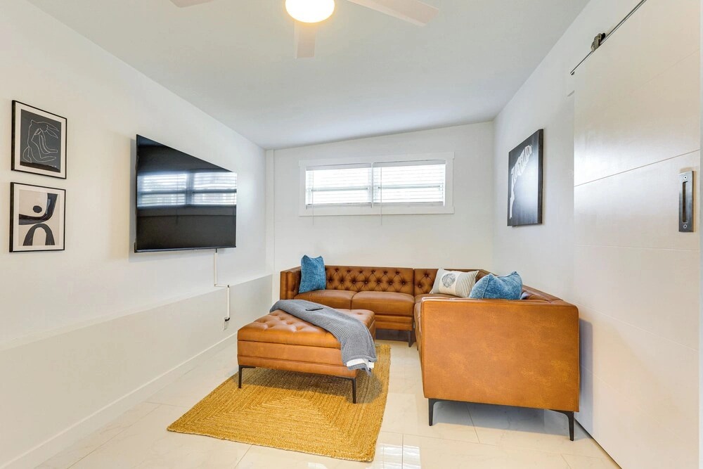 3 Mi to Sea! Family Pool House in Fort Lauderdale