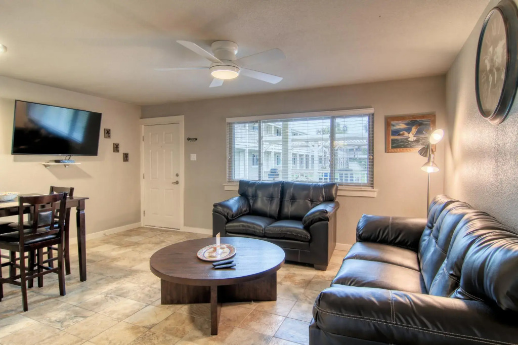 Courtyard #119 in Port Aransas
