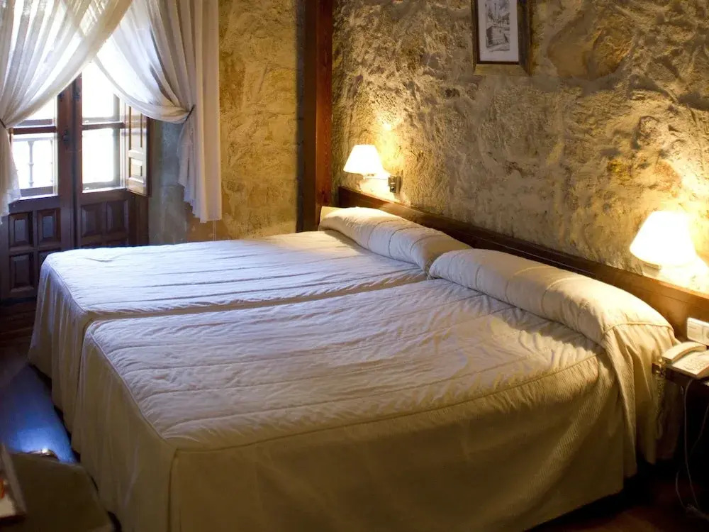 Hotel Microtel Placentinos