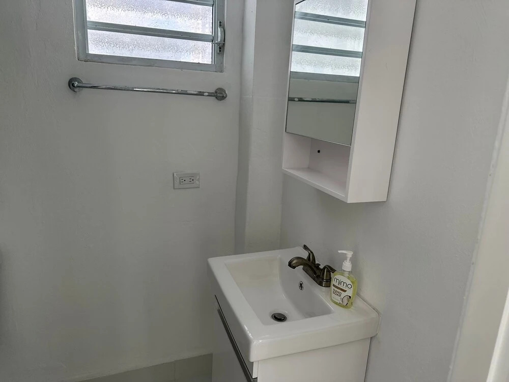 Gorgeous 1-Bedroom Beachside Suite