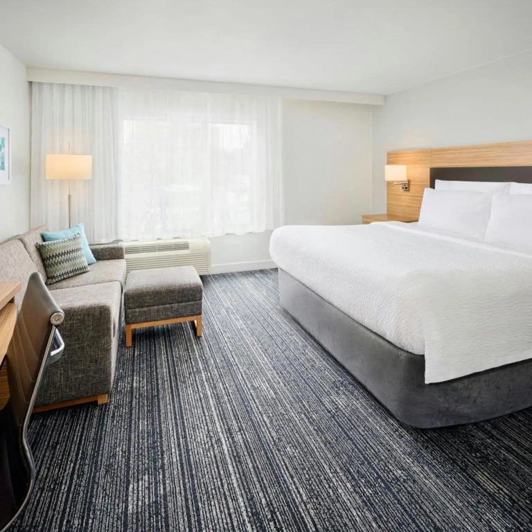 TownePlace Suites by Marriott Ottawa Kanata
