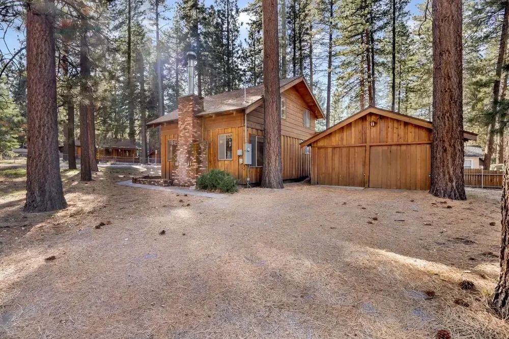 2095-paradise In Cedar 3 Bedroom Home by RedAwning