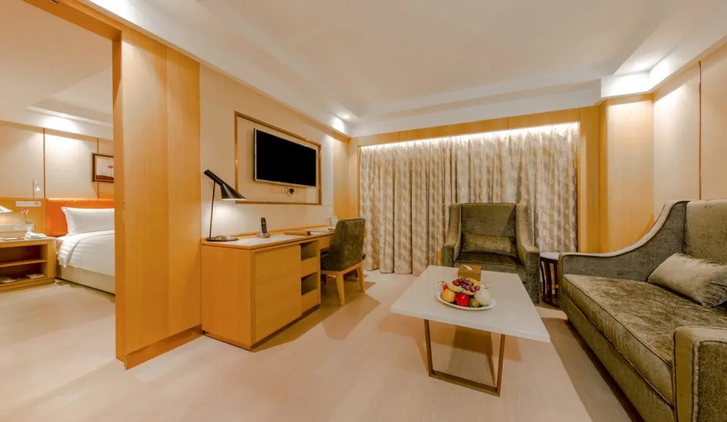 Royal Dragon Hotel