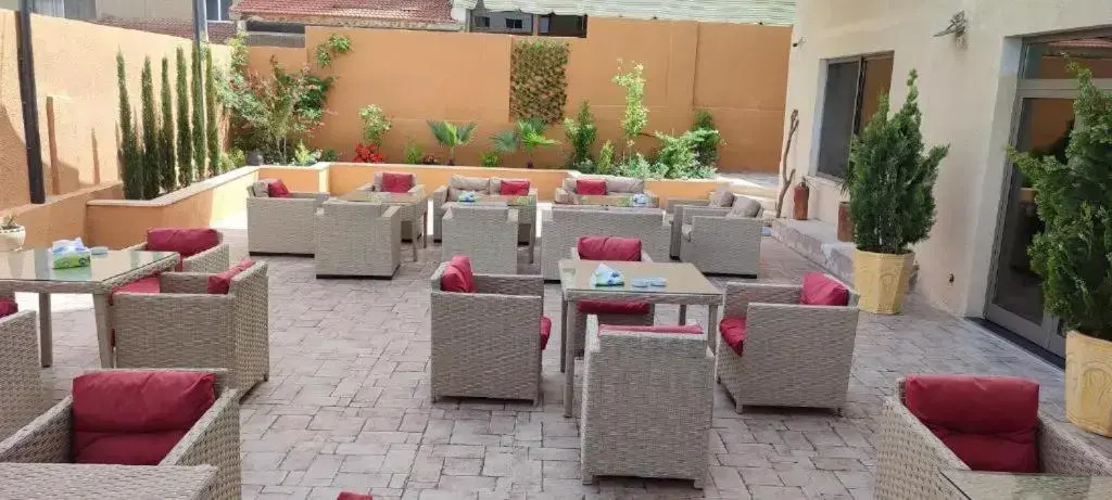 Black Iris Hotel II