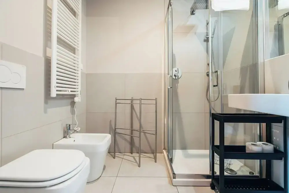 BOLOGNA SUITES - PRIVATE BATHROOM