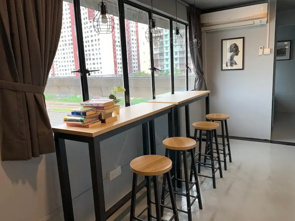 Nowhere Hostel