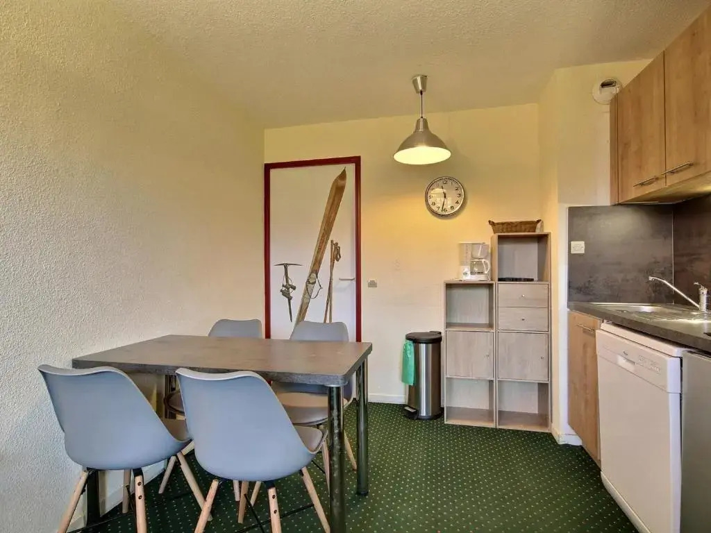 Appartement Belle Plagne, 2 pièces, 4 personnes - FR-1-455-24