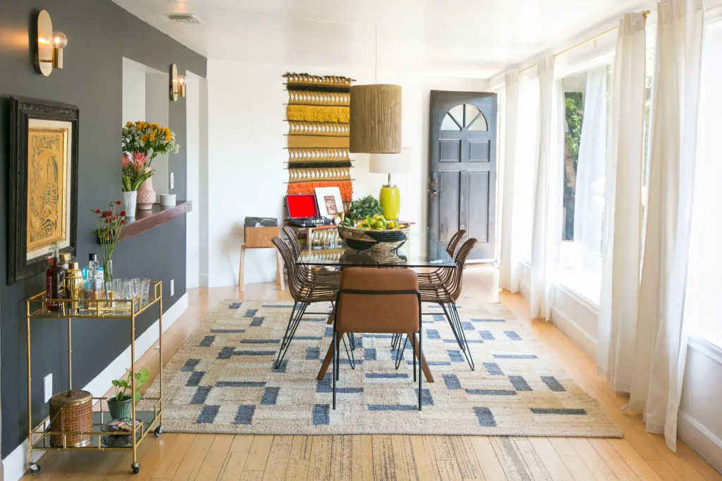 Sleek 2Br in Hollywood Hills by Sonder