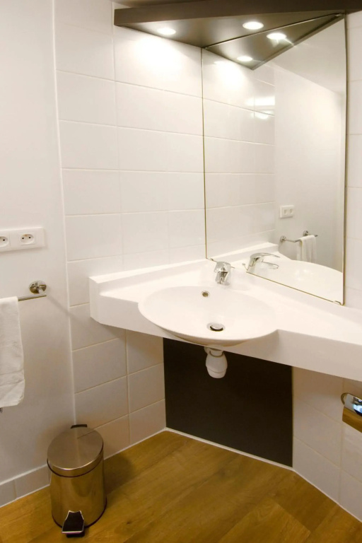 Отель Lodge In Paris 13