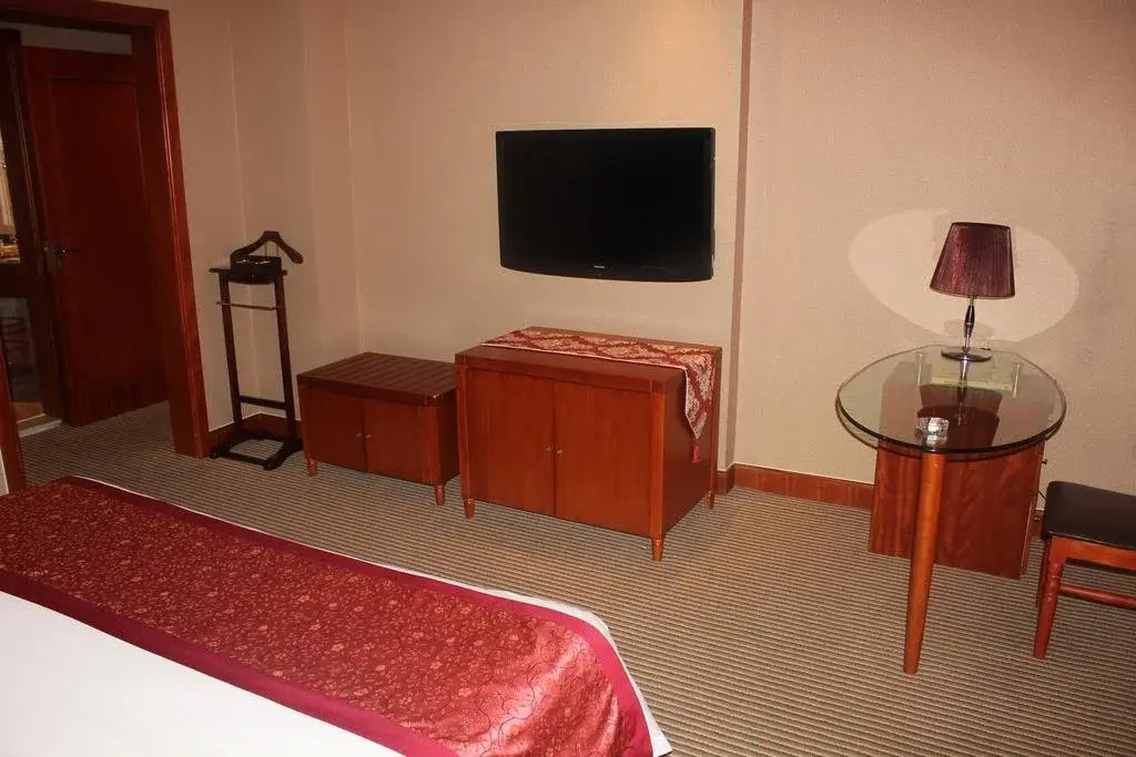 Guangyuan Dingshan Hotel