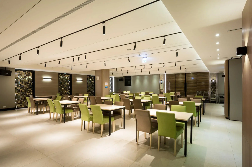 CHECK inn Taichung Wenxin Zhongqing