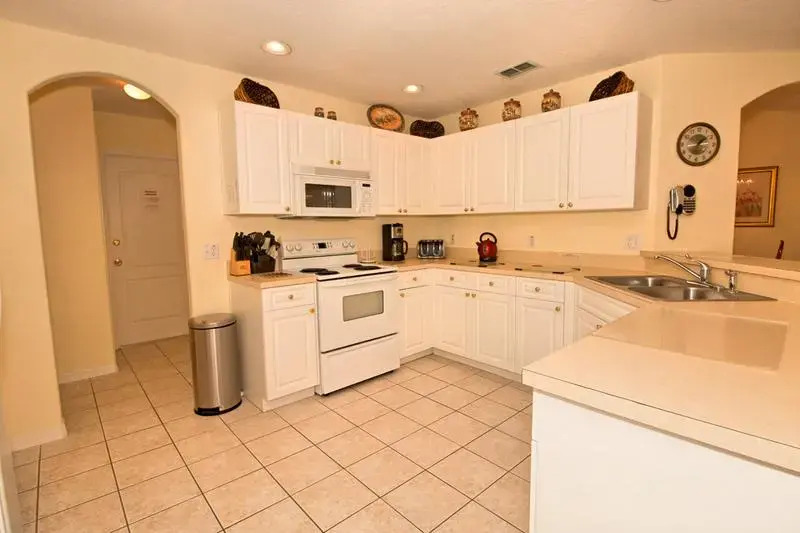 766 Dolcetto Drive 4 Bedrooms, 3 Bathrooms