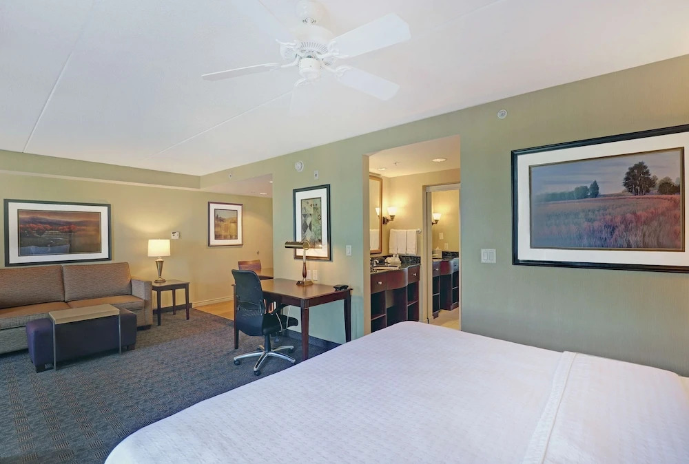 Homewood Suites by Hilton Cambridge-Waterloo, Ontario