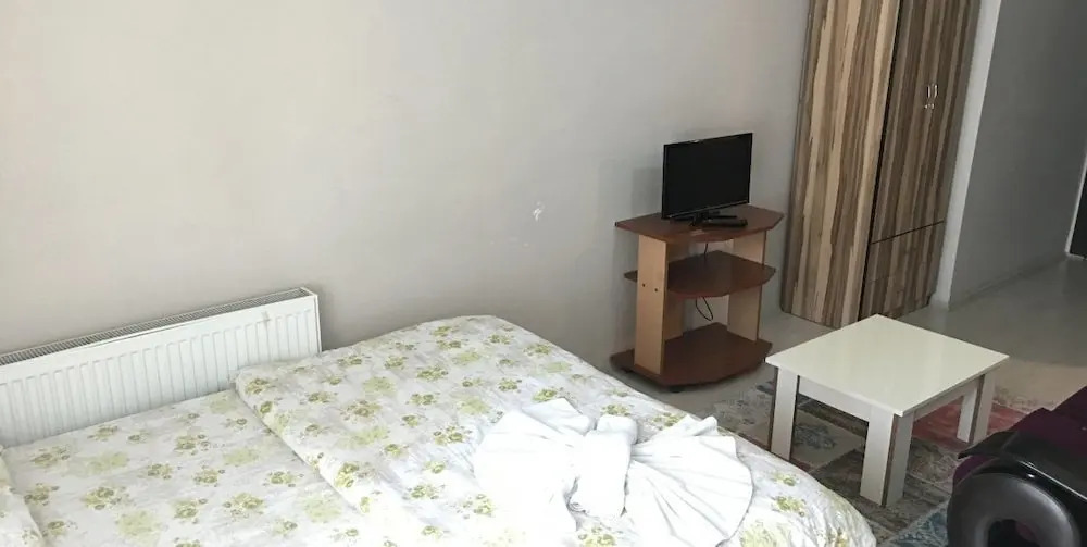 Apartman Suit