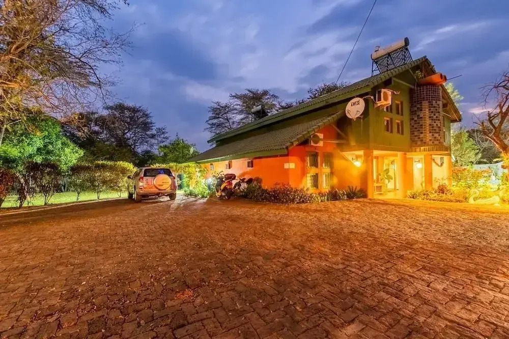 Avril Guest Lodge