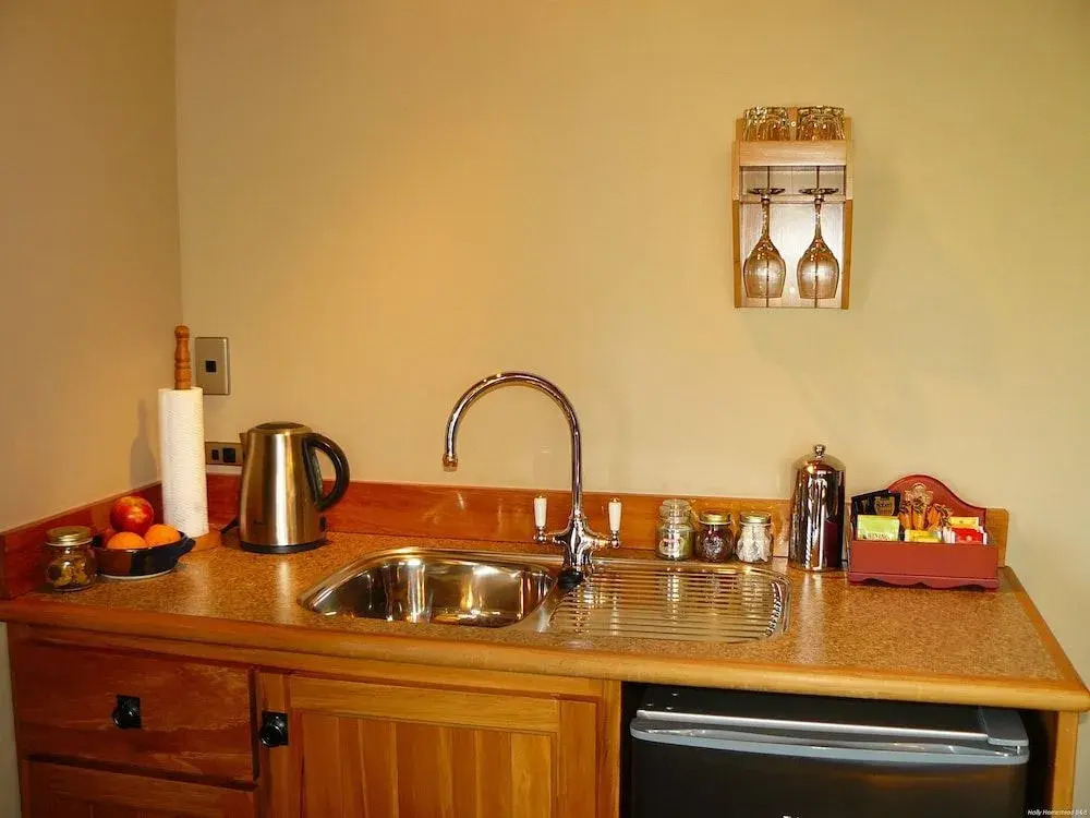 Holly Homestead B&B