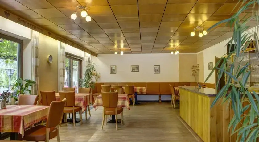 Weinhaus Hirschen Bruttig