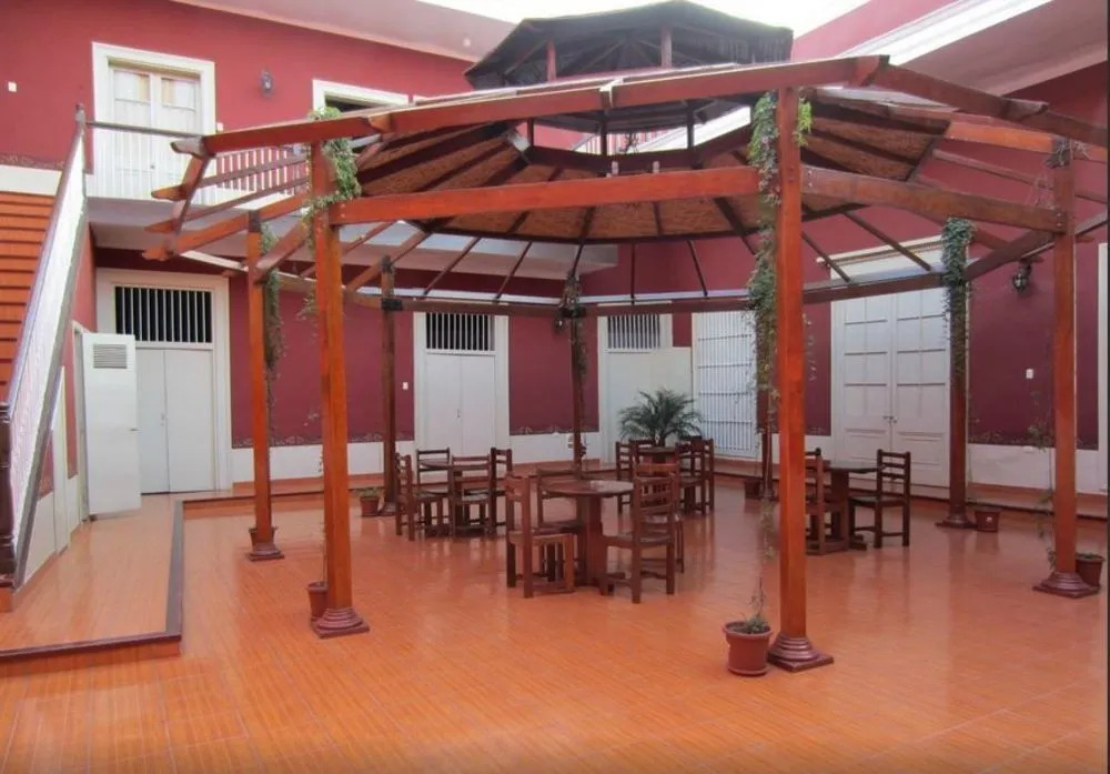 Hotel Colonial