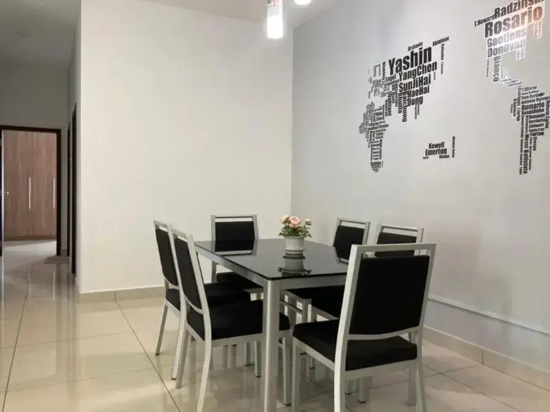 JB City Shopping Mall Apartment