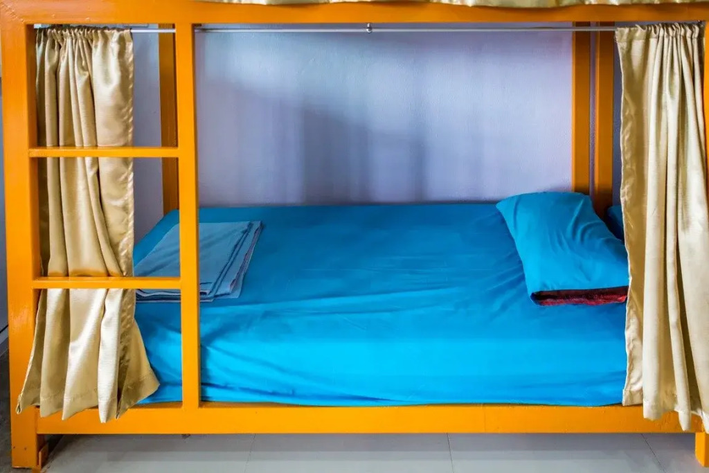 Railway Hostel - Adults Only