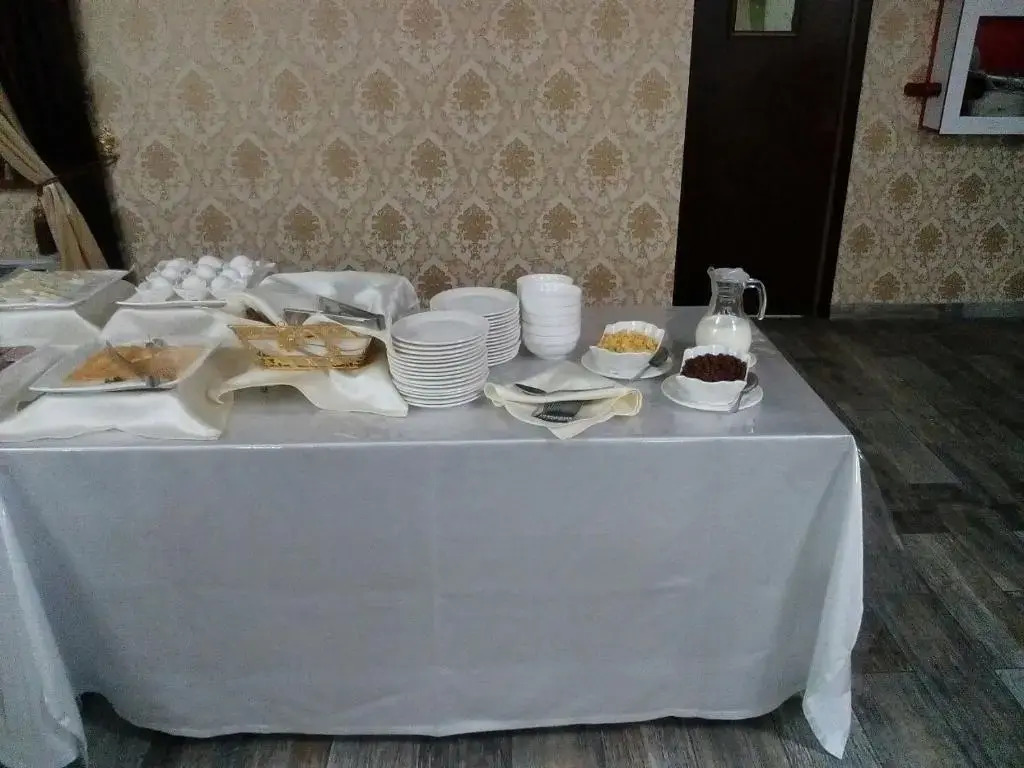 Отель Khanaka