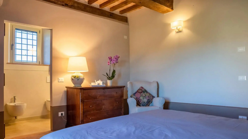 Thermal water and relaxation in Val D'Orcia-Podere La Piscina