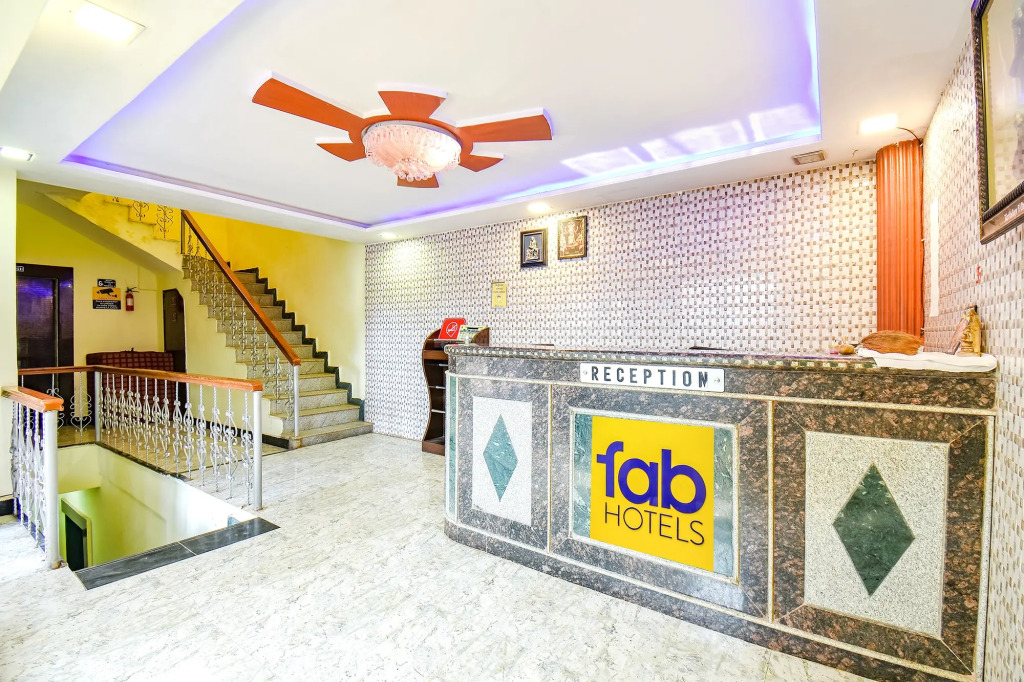 FabHotel Hillview Furnished Stays