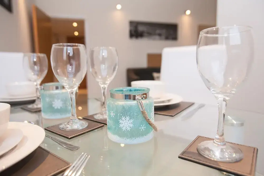 Hamilton Grace - Paramount Apartments