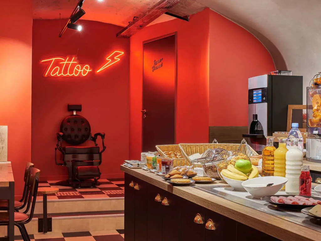 Ibis Styles Paris Gare de lEst Magenta