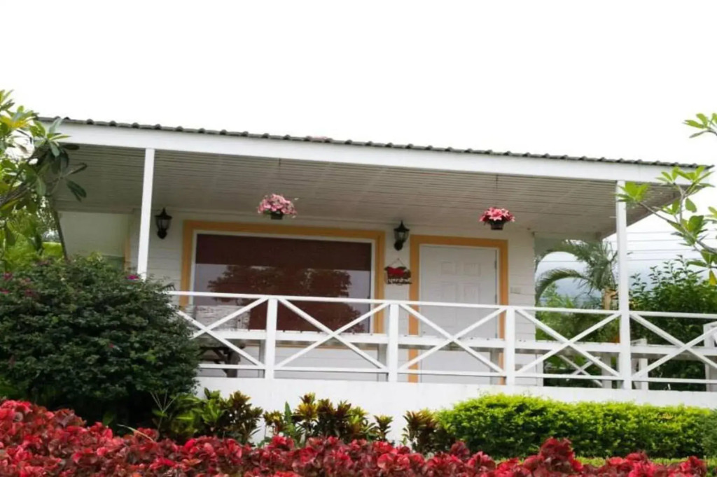 Keawanongburi Resort