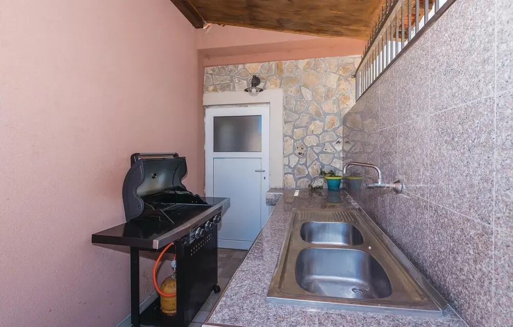 Stunning Home in Tribunj With Wifi and 4 Bedrooms
