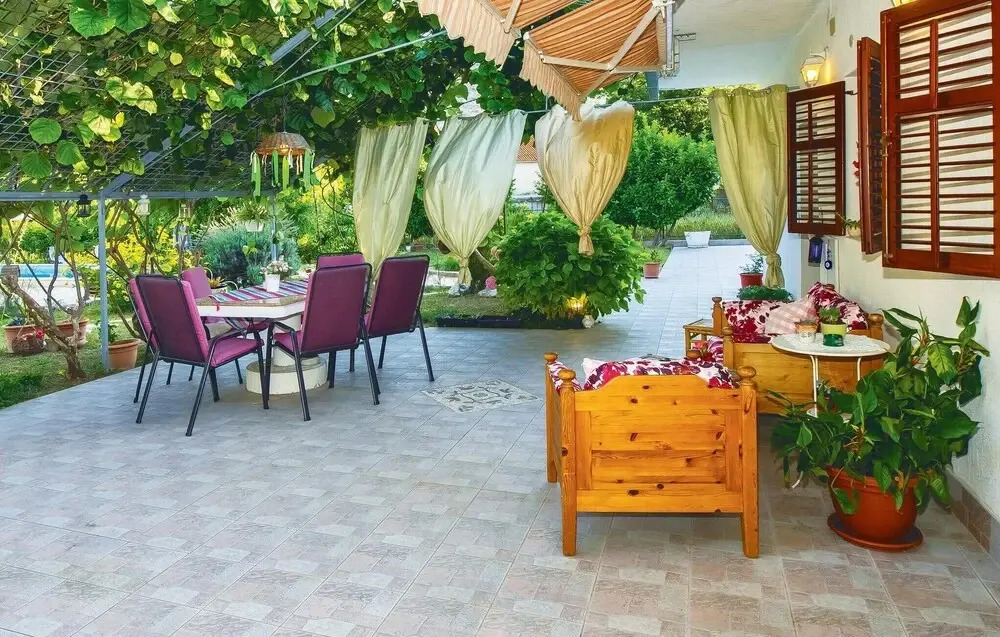 Pet Friendly Home In Zrnovnica