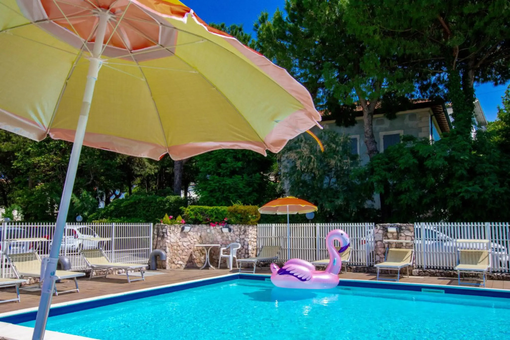 Miramare Hotel Ristorante Convegni aperto tutto lanno