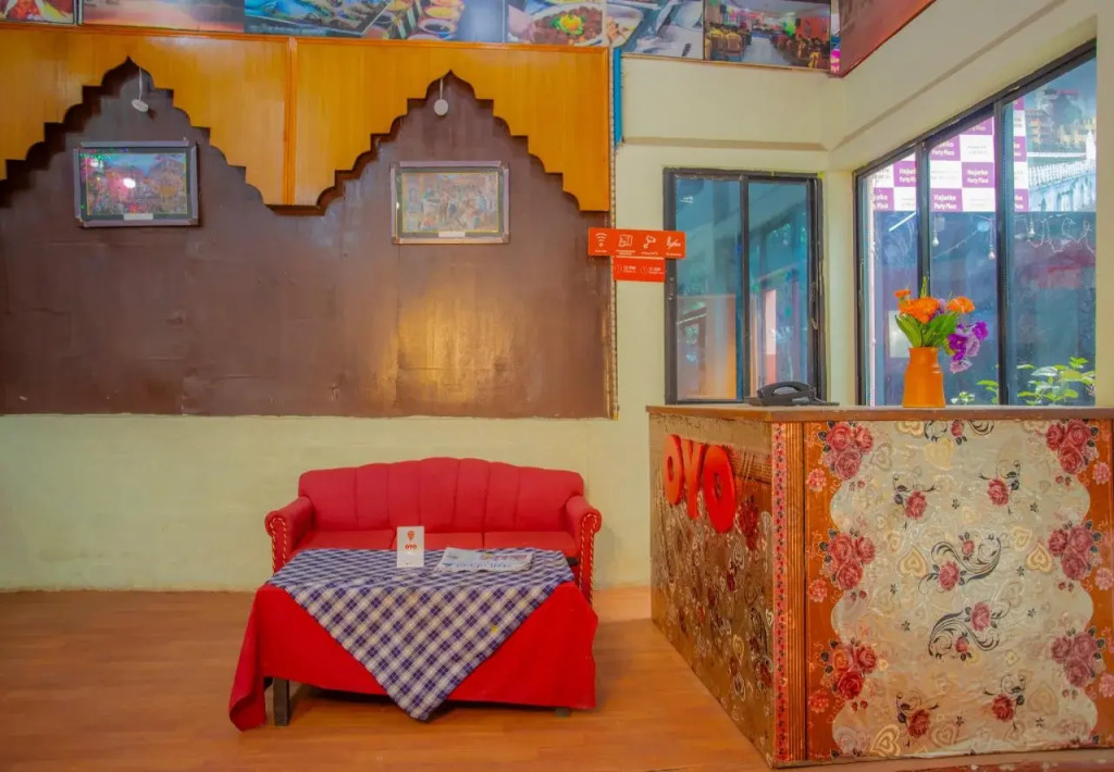 OYO 318 Hotel Pancha Buddha