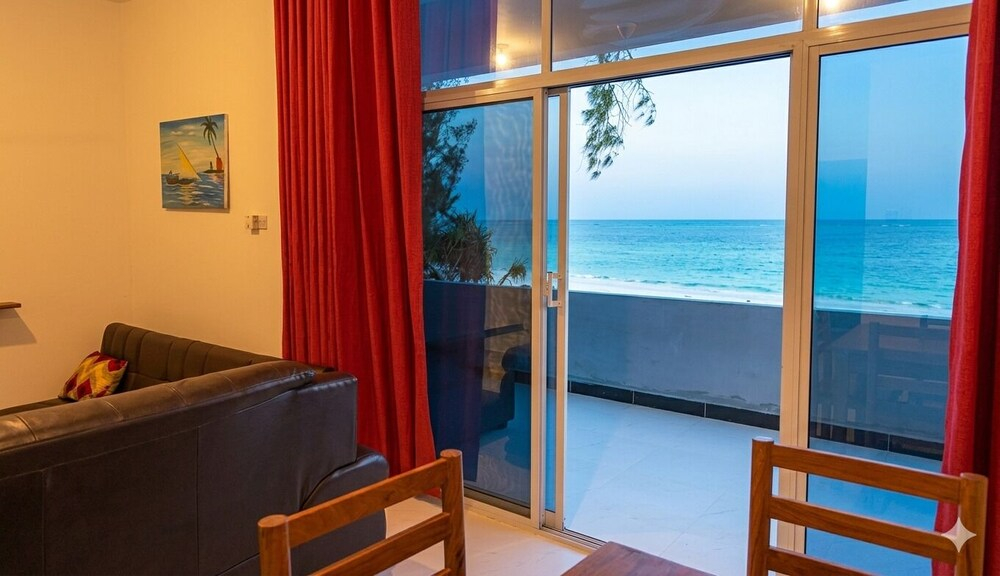 Tropical Beachfront Escape 2-bedroom Apartment in Uroa, Zanzibar