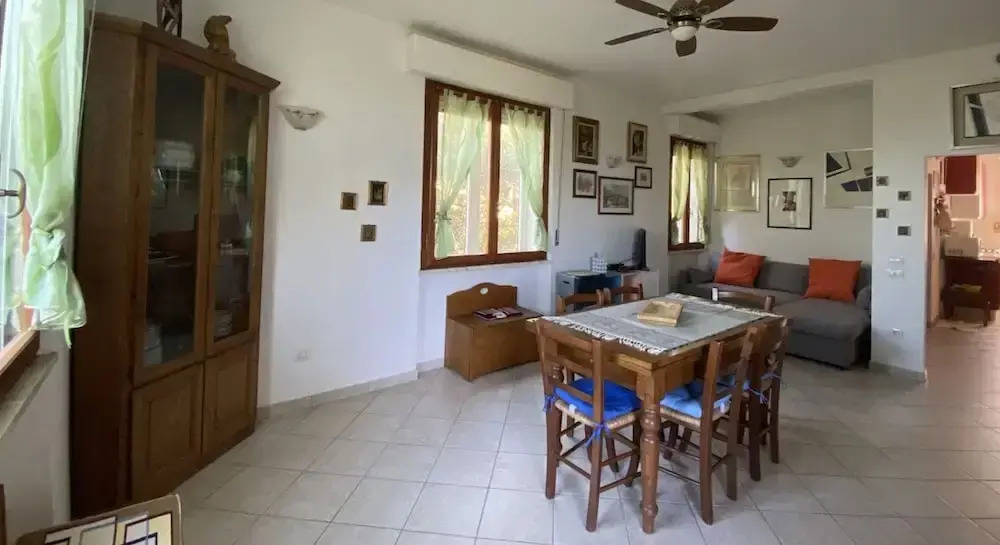 Villa Papini Seafront With 3 Apartments and Garden-rif Papi