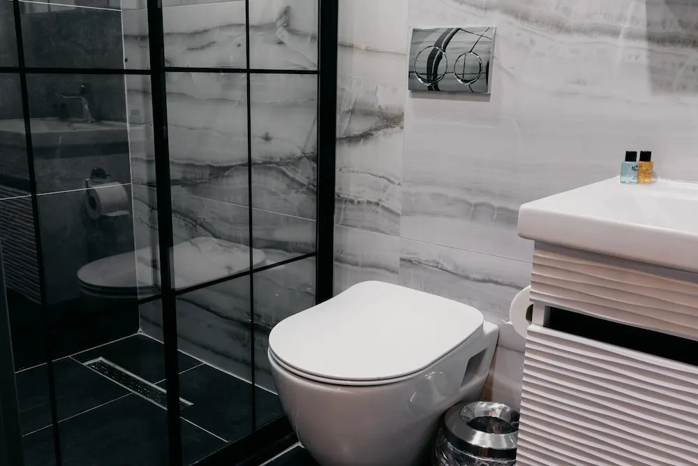 Ceneviz Suit Hotel
