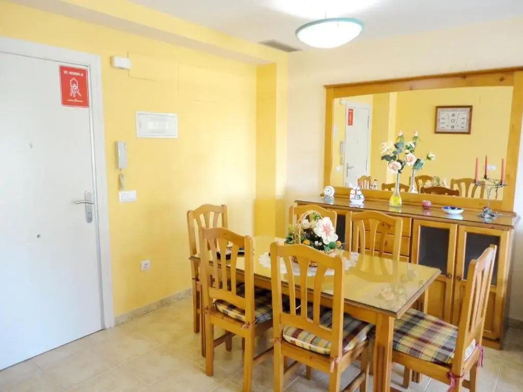 Apartment with 2 bedrooms in Denia with shared pool enclosed garden and WiFi 500 m from the beach