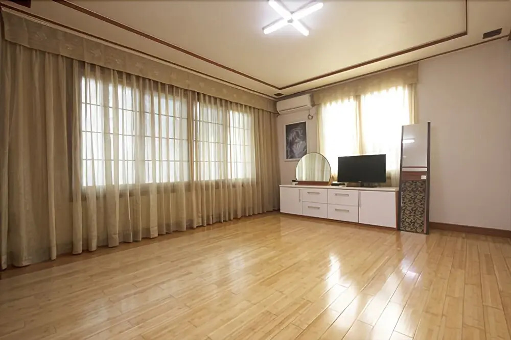 Jeju Tteul Anae Pension