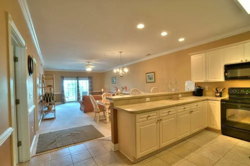 Magnolia Pointe 203 4821 2 Br condo by RedAwning