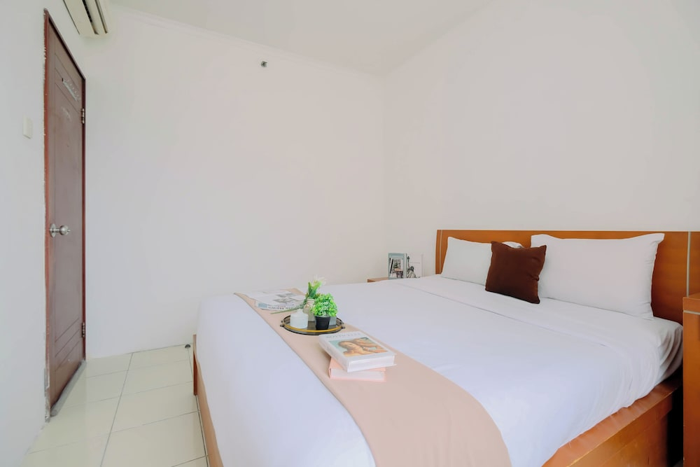 Strategic 1Br Apartment At Marina Ancol