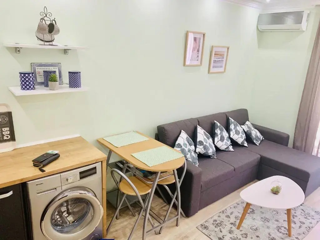Lina’s seaside apartments