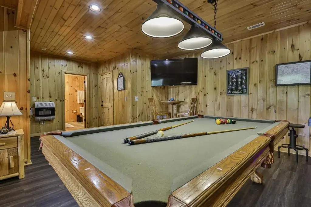 Chateau Relaxeau Breathtaking Spacious Mountain Home on Paved Road