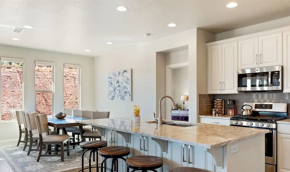 Bella Casita 4 Bedroom Apts