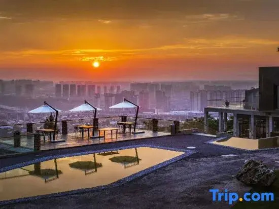 Tongchen Hotel