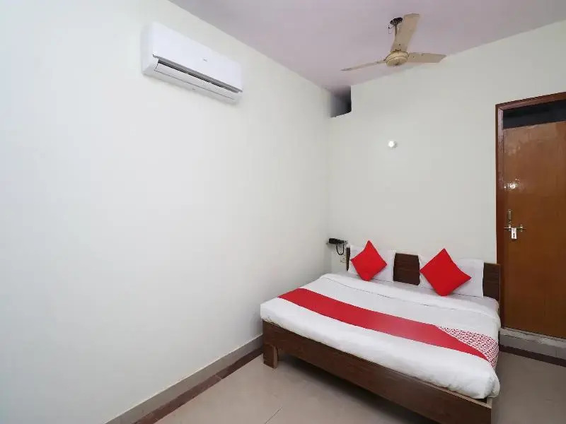 OYO 30907 Hotel Big Bell