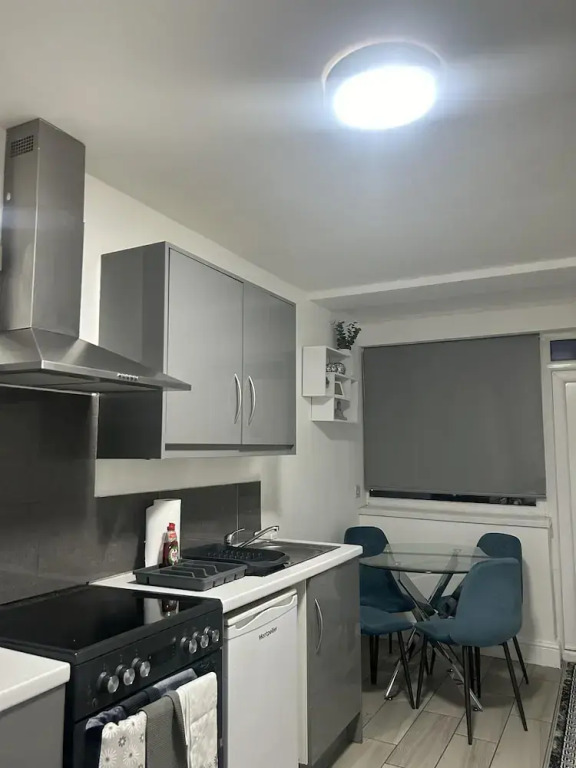 Solihull Cozy Apartment Retreat